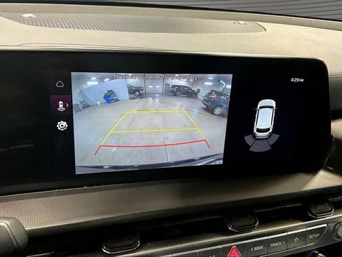 Used 2025 Kia Telluride S AWD/4WD image 13