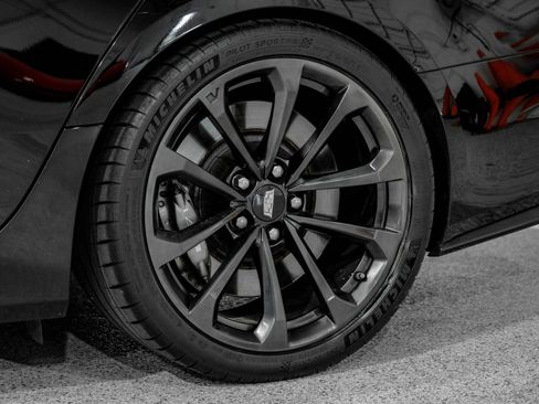 Used 2018 Cadillac CTS V w/ Luxury Package image 63