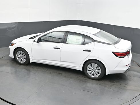 New 2025 Nissan Sentra S image 33