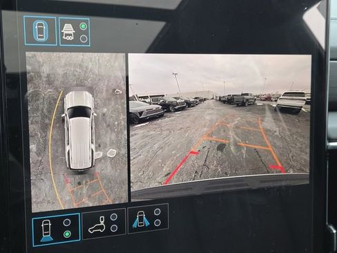 New 2026 GMC Yukon XL Denali w/ Sun & Power Step Package image 5