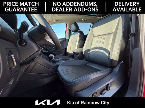 Used 2023 Volkswagen Tiguan SE w/ Panoramic Sunroof Package image 14