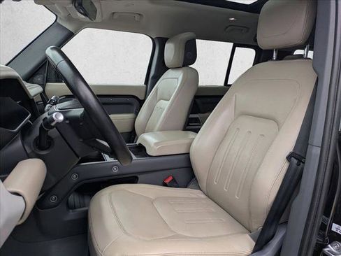 Used 2020 Land Rover Defender 110 HSE image 16