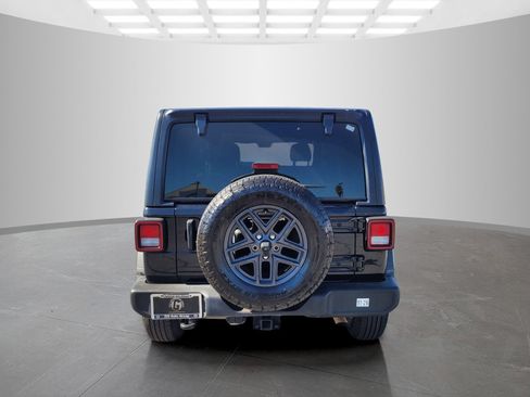 Used 2024 Jeep Wrangler Unlimited Sport AWD/4WD image 7