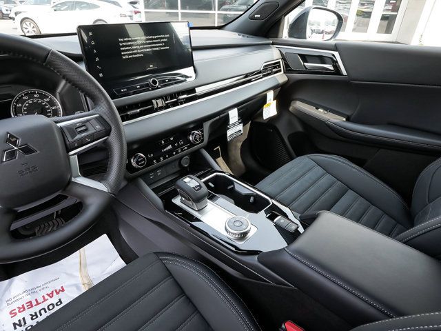 New 2026 Mitsubishi Outlander LE AWD/4WD image 35