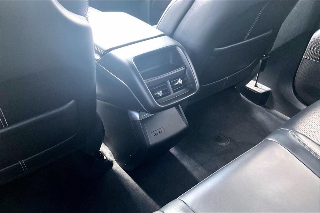 Certified 2024 Cadillac Lyriq Sport AWD/4WD image 10