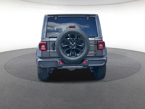 Certified 2025 Jeep Wrangler Unlimited Sahara AWD/4WD image 4