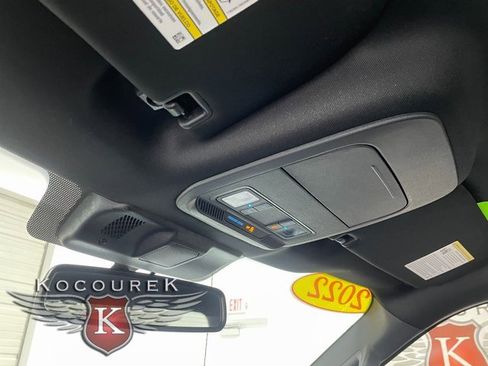 Used 2022 Ford F150 XLT w/ Equipment Group 301A Mid image 18