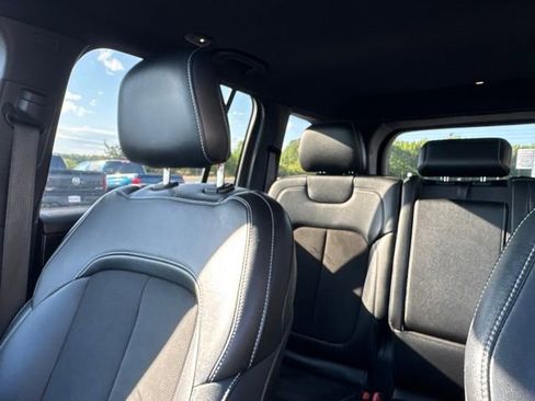 Used 2023 Jeep Grand Cherokee Altitude AWD/4WD image 36