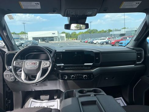 Used 2023 GMC Sierra 1500 Elevation AWD/4WD image 15
