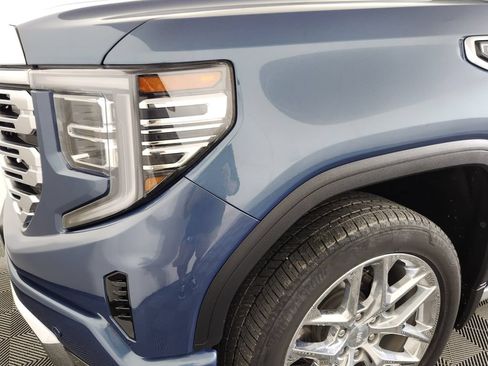 Used 2024 GMC Sierra 1500 Denali w/ Denali Reserve Package AWD/4WD image 8