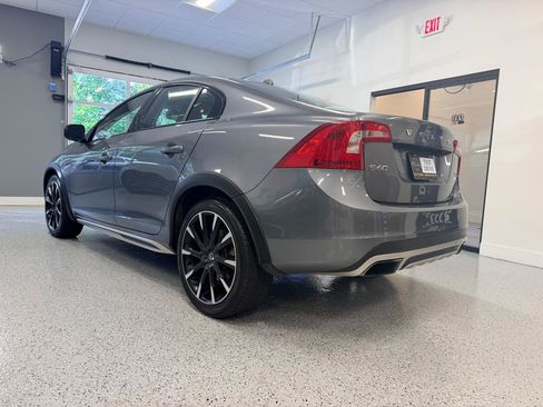 Used 2016 Volvo S60 T5 Cross Country Platinum AWD/4WD image 5