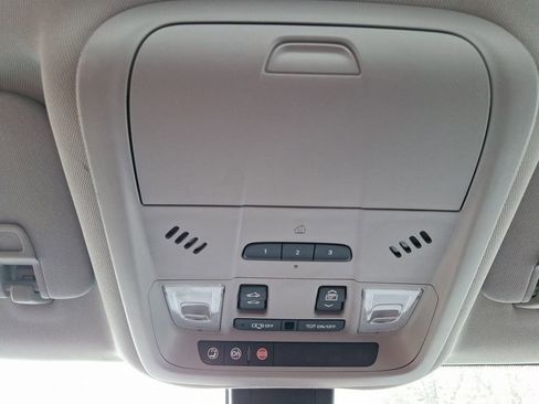 Used 2018 GMC Terrain SLT w/ Preferred Package image 26