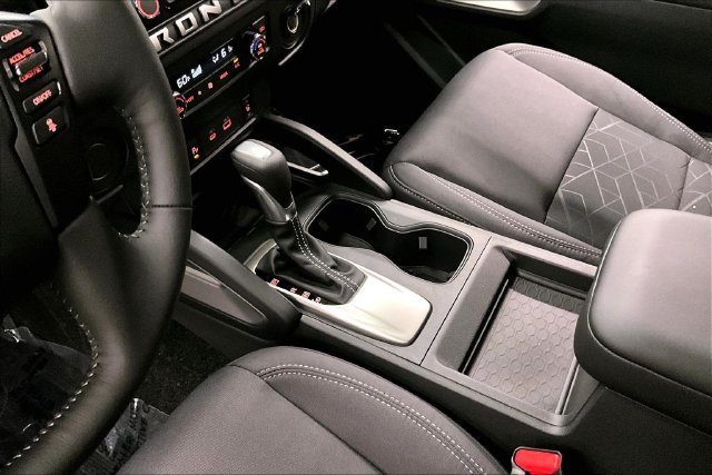 New 2026 Nissan Frontier SV w/ SV Convenience Package RWD image 9