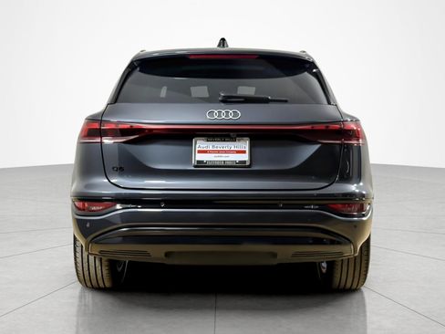 Used 2025 Audi Q6 e-tron Premium w/ Convenience Package RWD image 4