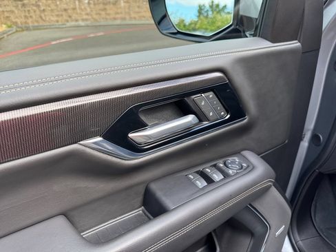 Used 2025 GMC Yukon Elevation w/ LPO, Floor Liner Package AWD/4WD image 11
