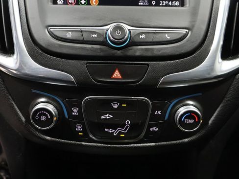 Used 2020 Chevrolet Equinox LT image 29