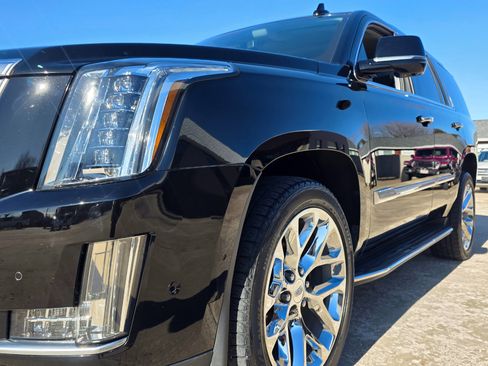 Used 2020 Cadillac Escalade Luxury image 33