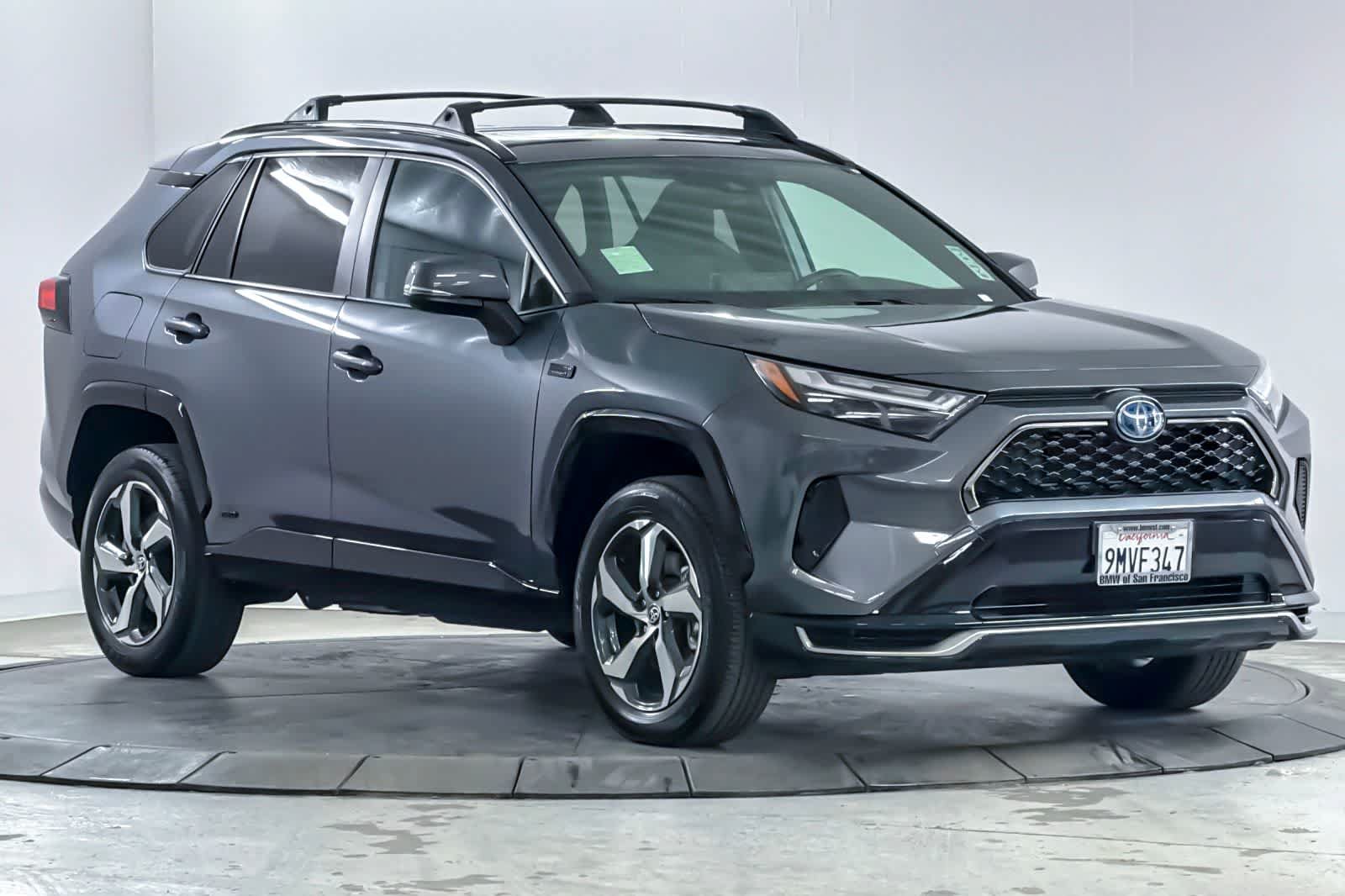 Used 2024 Toyota RAV4 SE w/ Weather & Moonroof Package AWD/4WD image 9