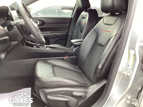 Used 2024 Jeep Compass Trailhawk AWD/4WD image 11