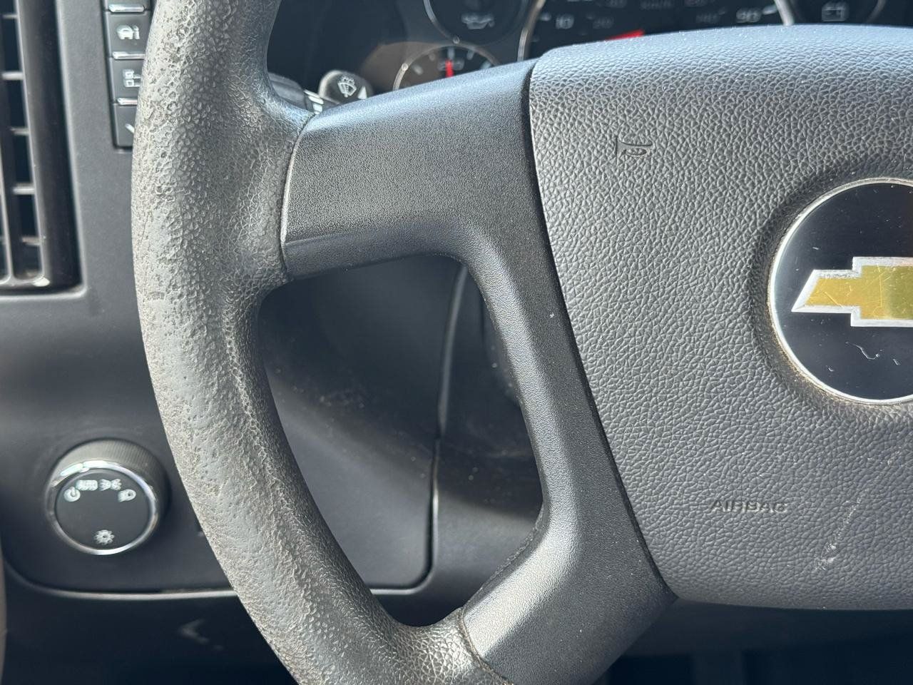 Used 2021 Chevrolet Express 2500 RWD image 23