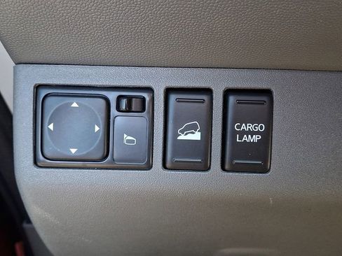 Used 2021 Nissan Frontier SV AWD/4WD image 25