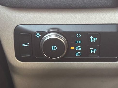 Used 2020 Ford Escape SEL FWD image 35