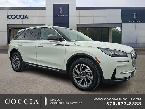 Used 2025 Lincoln Corsair AWD w/ Equipment Group 101A image 3