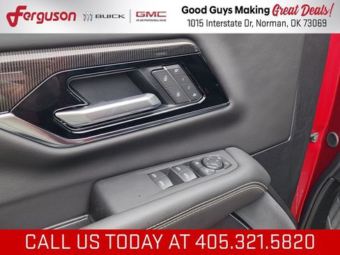 New 2026 GMC Yukon Elevation w/ Elevation Premium Package AWD/4WD image 13