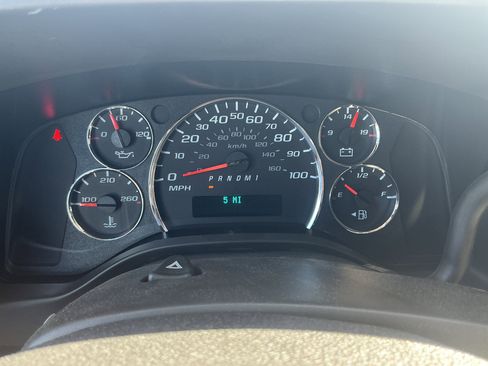 New 2026 Chevrolet Express 3500 Extended w/ Driver Convenience Package RWD image 15