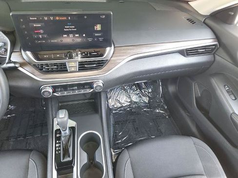 Certified 2025 Nissan Altima 2.5 SV w/ SV Special Edition Package FWD image 18
