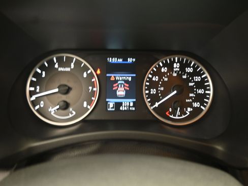 Certified 2025 Nissan Sentra S image 17