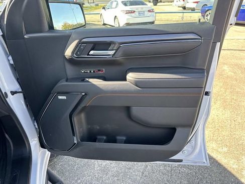 Used 2024 GMC Sierra 1500 AT4 w/ Technology Package image 31