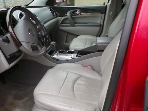 Used 2014 Buick Enclave Leather image 12