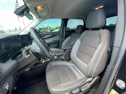 Used 2024 Chevrolet TrailBlazer LT w/ LT Cold Weather Package FWD image 19