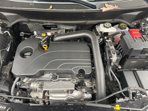 Used 2025 Chevrolet Equinox LT image 32