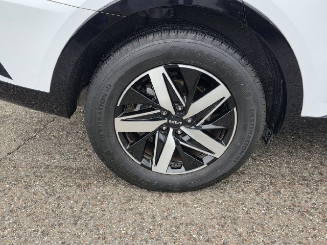 Used 2022 Kia Sorento S FWD image 5