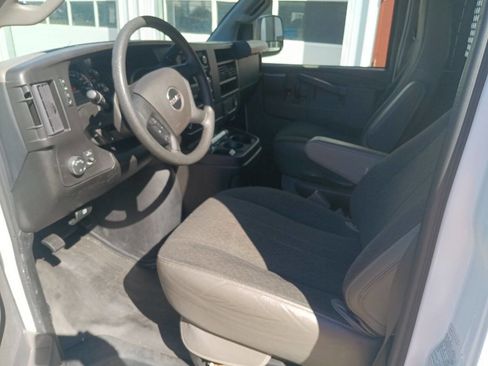 Used 2023 GMC Savana 2500 w/ Driver Convenience Package image 12