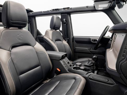 Used 2025 Ford Bronco Outer Banks AWD/4WD image 30