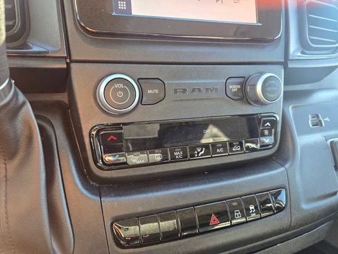 Used 2023 RAM ProMaster 2500 image 26
