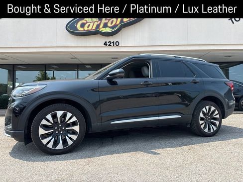 Used 2025 Ford Explorer Platinum w/ LUX Leather Package AWD/4WD image 1