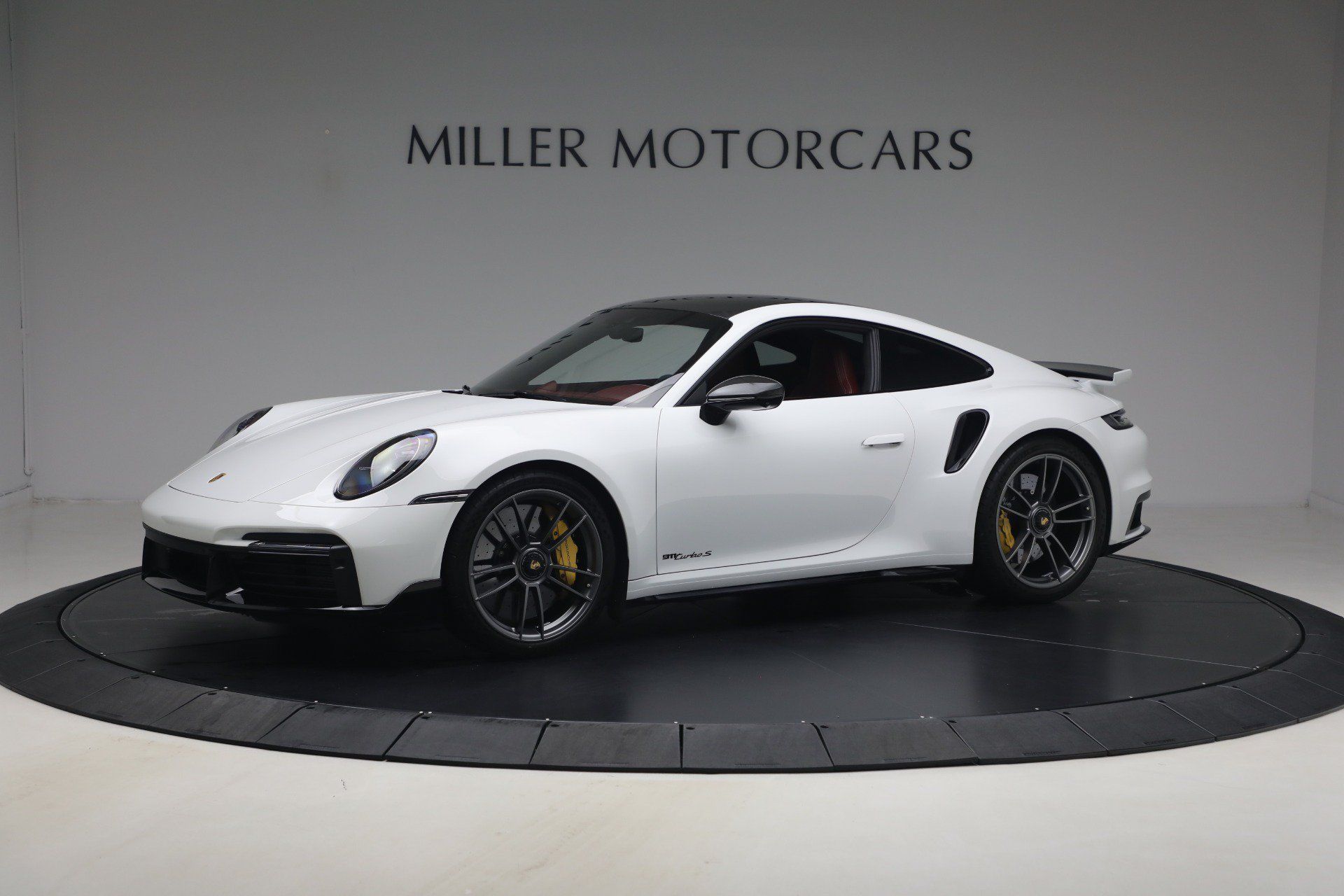 Used 2022 Porsche 911 Turbo S AWD/4WD image 2