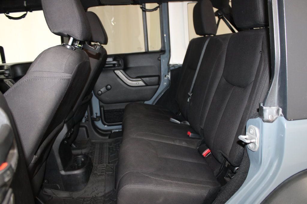 Used 2015 Jeep Wrangler Unlimited Sport AWD/4WD image 30