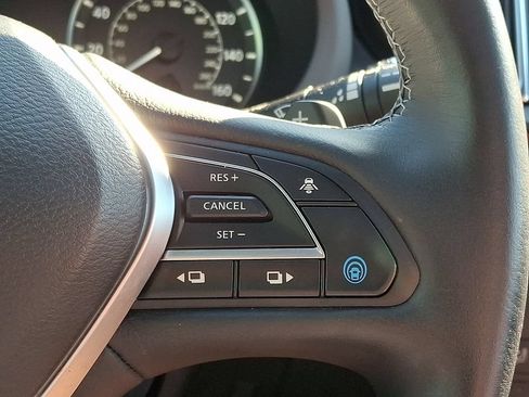 Used 2023 INFINITI QX50 Sport AWD/4WD image 22