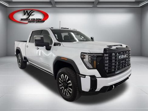 New 2026 GMC Sierra 2500 Denali Ultimate AWD/4WD image 3