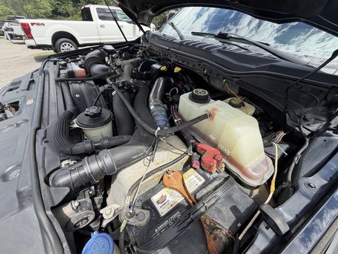 Used 2017 Ford F550 4x4 Regular Cab Super Duty image 21