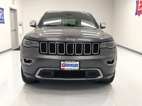 Used 2017 Jeep Grand Cherokee Limited w/ Luxury Group II AWD/4WD image 3