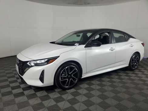 Used 2024 Nissan Sentra SR image 8