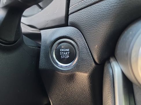 Used 2024 Toyota RAV4 XLE FWD image 29