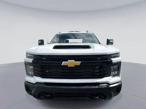 Used 2024 Chevrolet Silverado 3500 W/T w/ Snow Plow Prep Package image 9