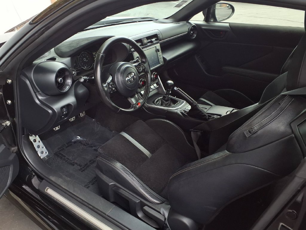 Certified 2024 Toyota GR86 Premium RWD image 18
